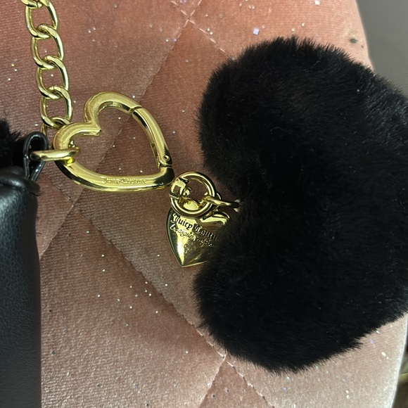 Juicy Couture Black Fur CrossBody Heart Pom Pom Bag - Picture 2 of 3